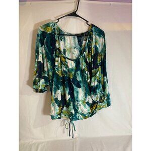 Apt. 9 PL Green & Gold Color Splash Pattern 3/4 in Sleeve Front Tie at the hem.